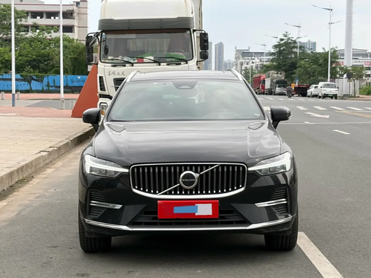 2024 Volvo XC60 2.0T 250HP L4 8AT,autocango,china used car exporter,china ev exporter,chinese used car exporter,chinese used ev exporter