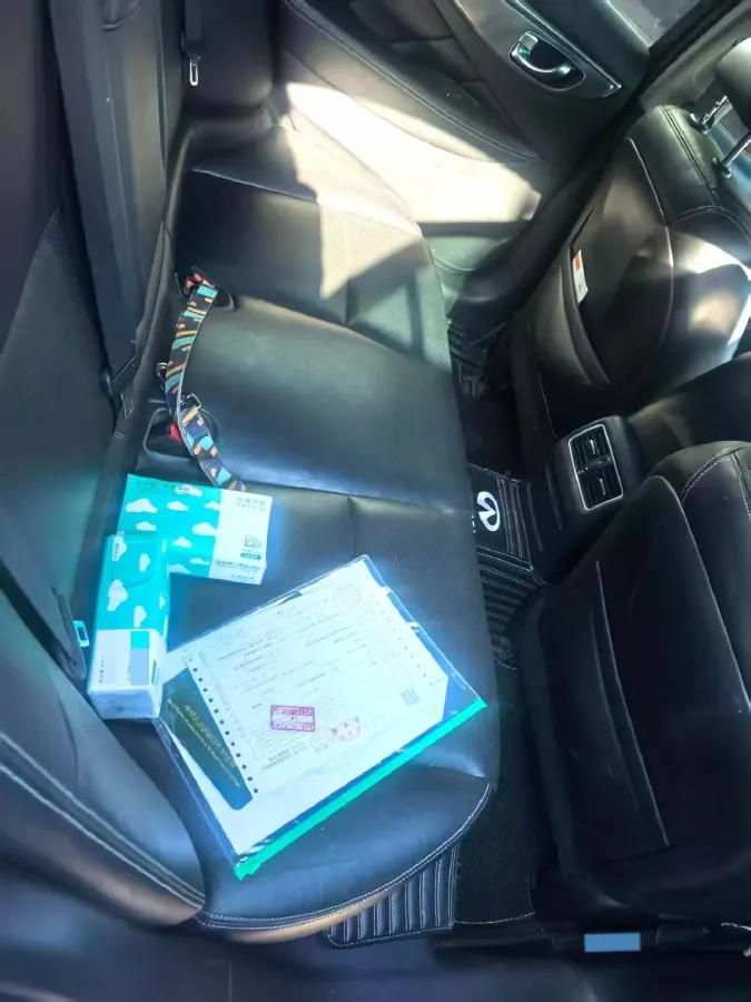 2016 Infiniti Q50L 2.0T 211HP L4 7AT,autocango,china used car exporter,china ev exporter,chinese used car exporter,chinese used ev exporter