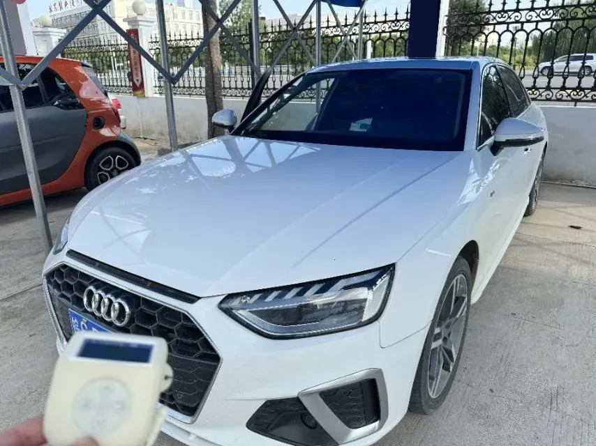 2020 Audi A4L 2.0T 190HP L4 7DCT,autocango,china used car exporter,china ev exporter,chinese used car exporter,chinese used ev exporter