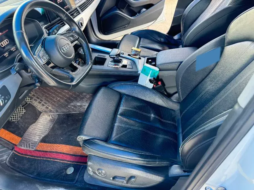 2020 Audi A4L 2.0T 190HP L4 7DCT,autocango,china used car exporter,china ev exporter,chinese used car exporter,chinese used ev exporter