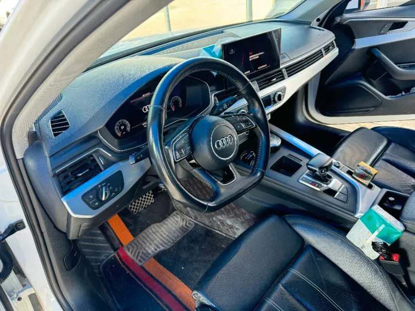 2020 Audi A4L 2.0T 190HP L4 7DCT,autocango,china used car exporter,china ev exporter,chinese used car exporter,chinese used ev exporter