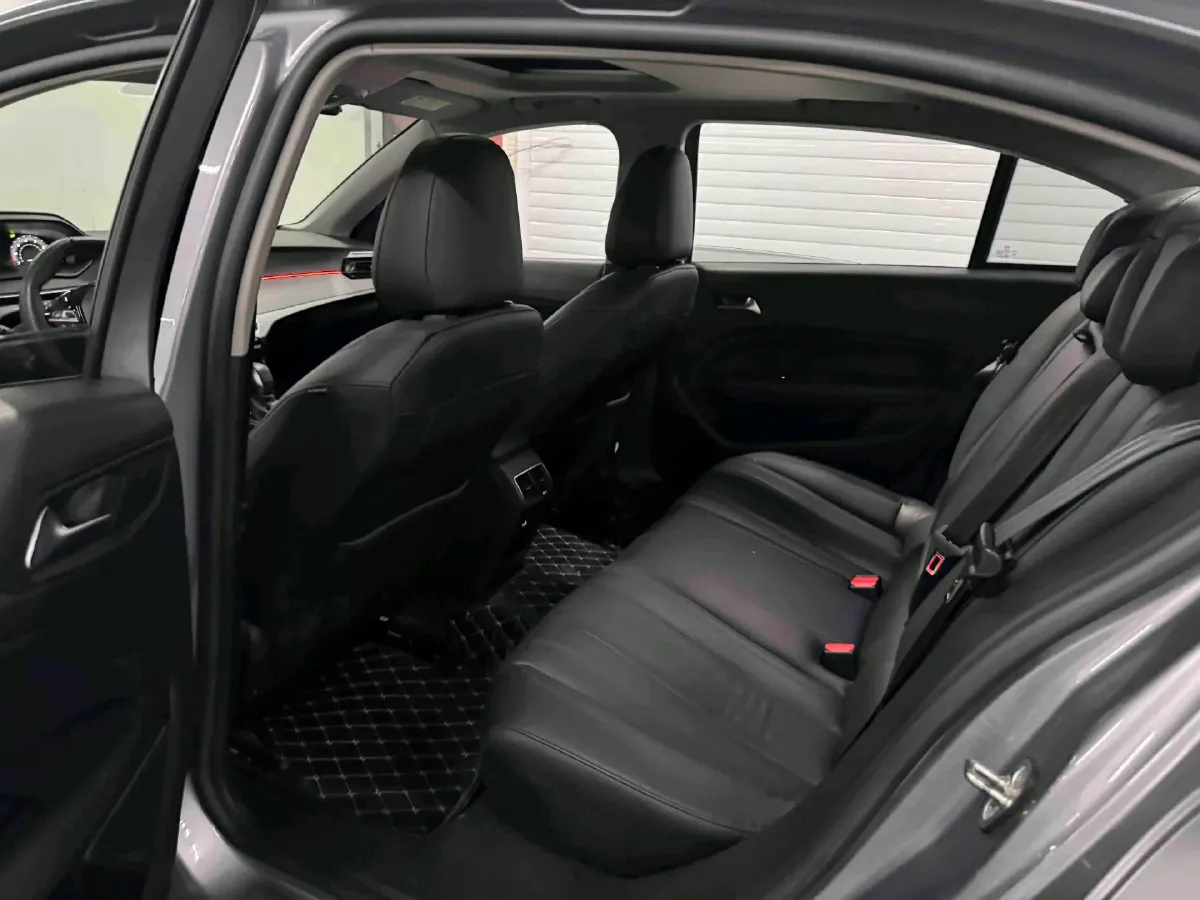 2022 Peugeot 408 1.6T 170HP L4 6AT,autocango,china used car exporter,china ev exporter,chinese used car exporter,chinese used ev exporter