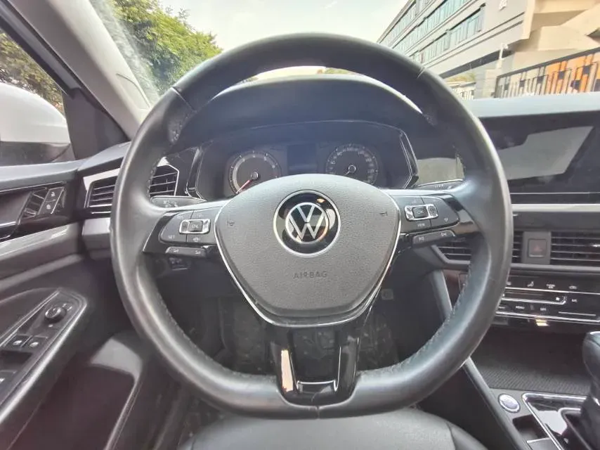 2021 Volkswagen Bora 1.5L 113HP L4 6AT,autocango,china used car exporter,china ev exporter,chinese used car exporter,chinese used ev exporter