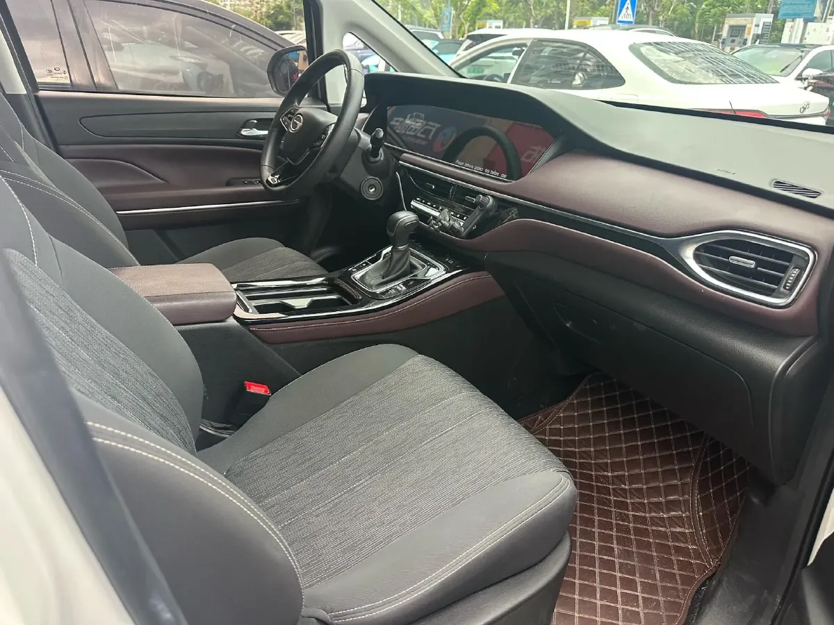 2023 GAC Trumpchi M6 1.5T 177HP L4 7DCT,autocango,china used car exporter,china ev exporter,chinese used car exporter,chinese used ev exporter