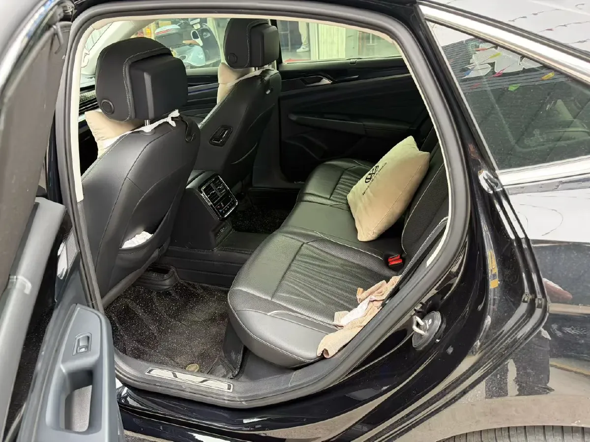 2022 Xpeng P7 BEV 60.2KWH,autocango,china used car exporter,china ev exporter,chinese used car exporter,chinese used ev exporter