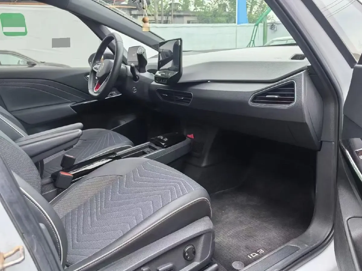 2023 Volkswagen ID.3 BEV 52.8KWH,autocango,china used car exporter,china ev exporter,chinese used car exporter,chinese used ev exporter