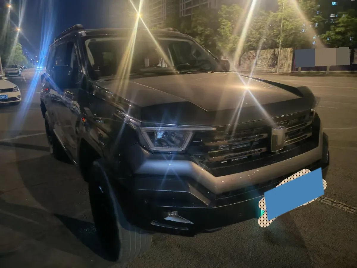 2024 Tank 400 2.0T 252HP L4 9AT PHEV 36.7/37.1KWH,autocango,china used car exporter,china ev exporter,chinese used car exporter,chinese used ev exporter