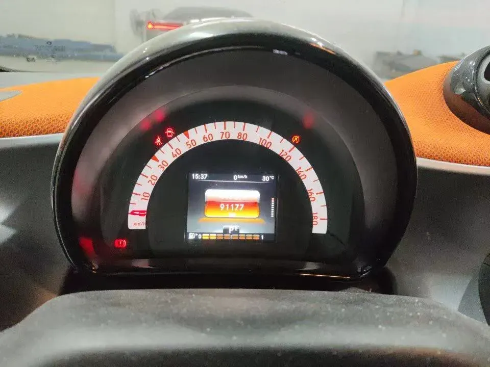 2017 Smart smart fortwo 1.0L 71HP L3 6DCT,autocango,china used car exporter,china ev exporter,chinese used car exporter,chinese used ev exporter