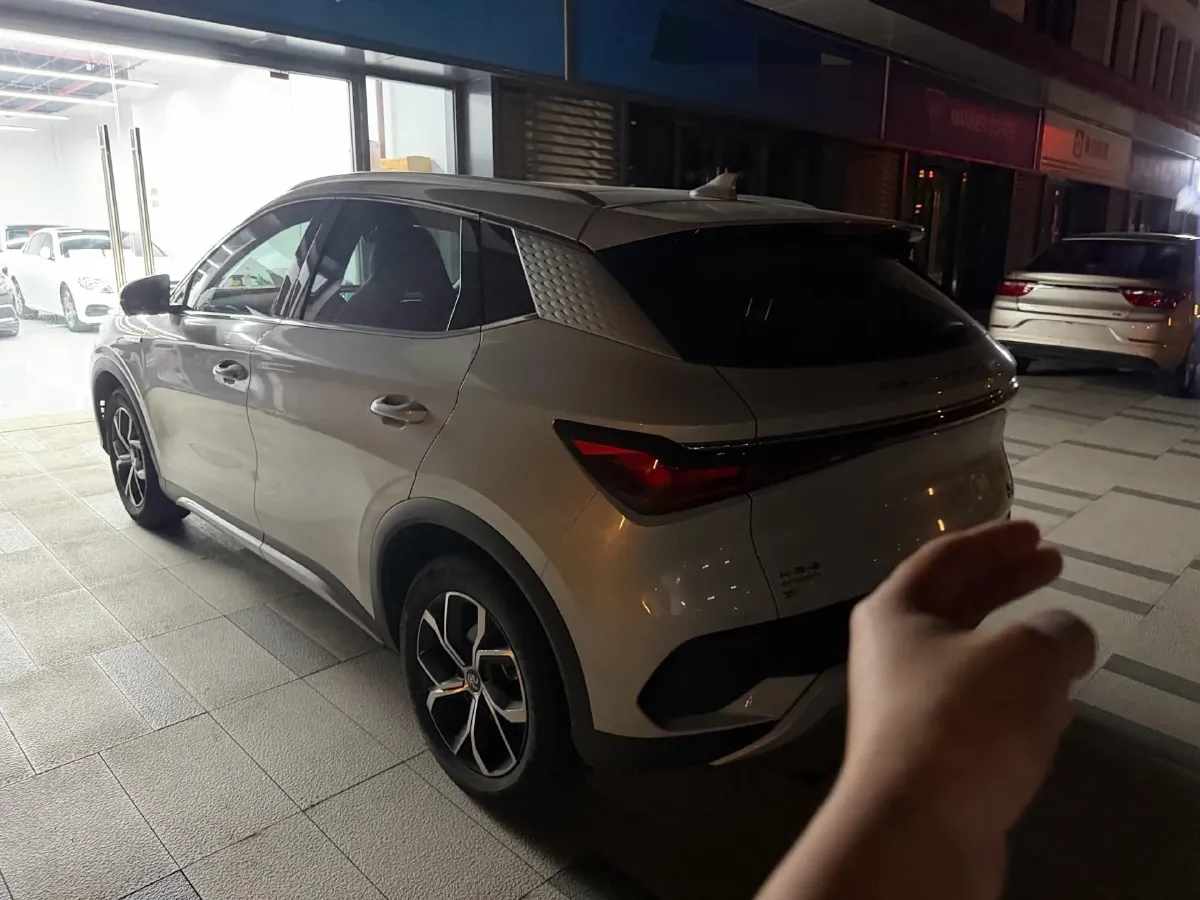 2022 Roewe RX5 MAX 1.5T 181HP L4 6AT,autocango,china used car exporter,china ev exporter,chinese used car exporter,chinese used ev exporter