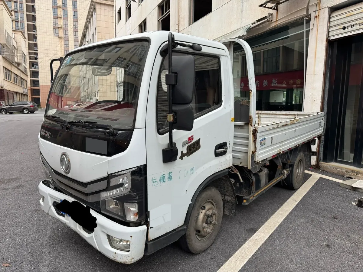 2020 SWM X3 1.5L 112HP L4 5MT,autocango,china used car exporter,china ev exporter,chinese used car exporter,chinese used ev exporter