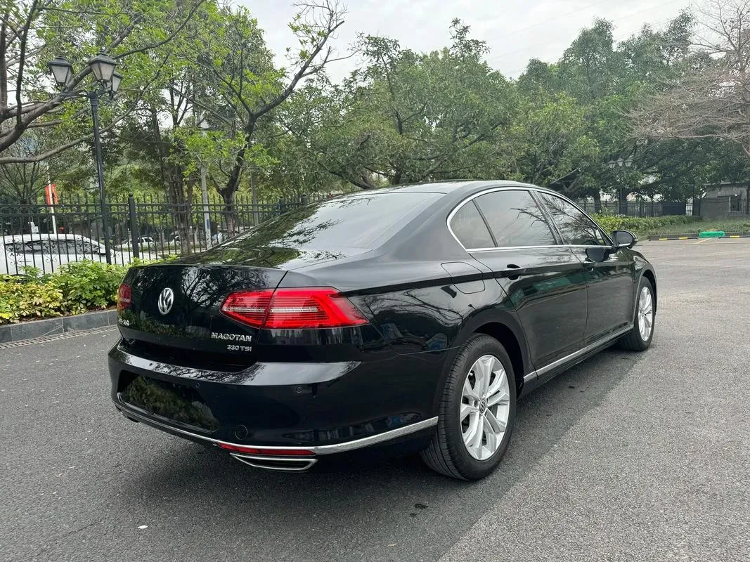 2018 Volkswagen Magotan 1.8T 180HP L4 7DCT,autocango,china used car exporter,china ev exporter,chinese used car exporter,chinese used ev exporter