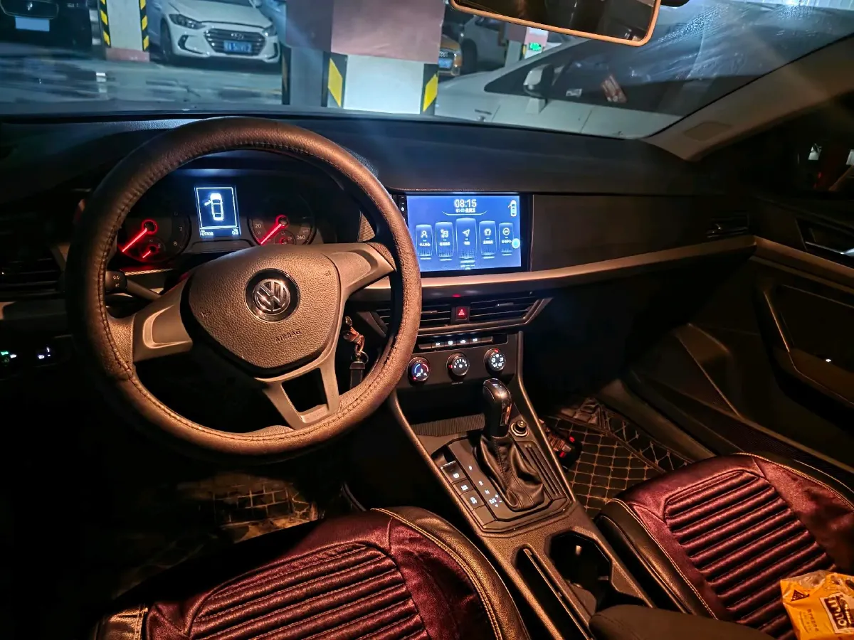 2019 Volkswagen T-Cross 1.5L 113HP L4 6AT,autocango,china used car exporter,china ev exporter,chinese used car exporter,chinese used ev exporter