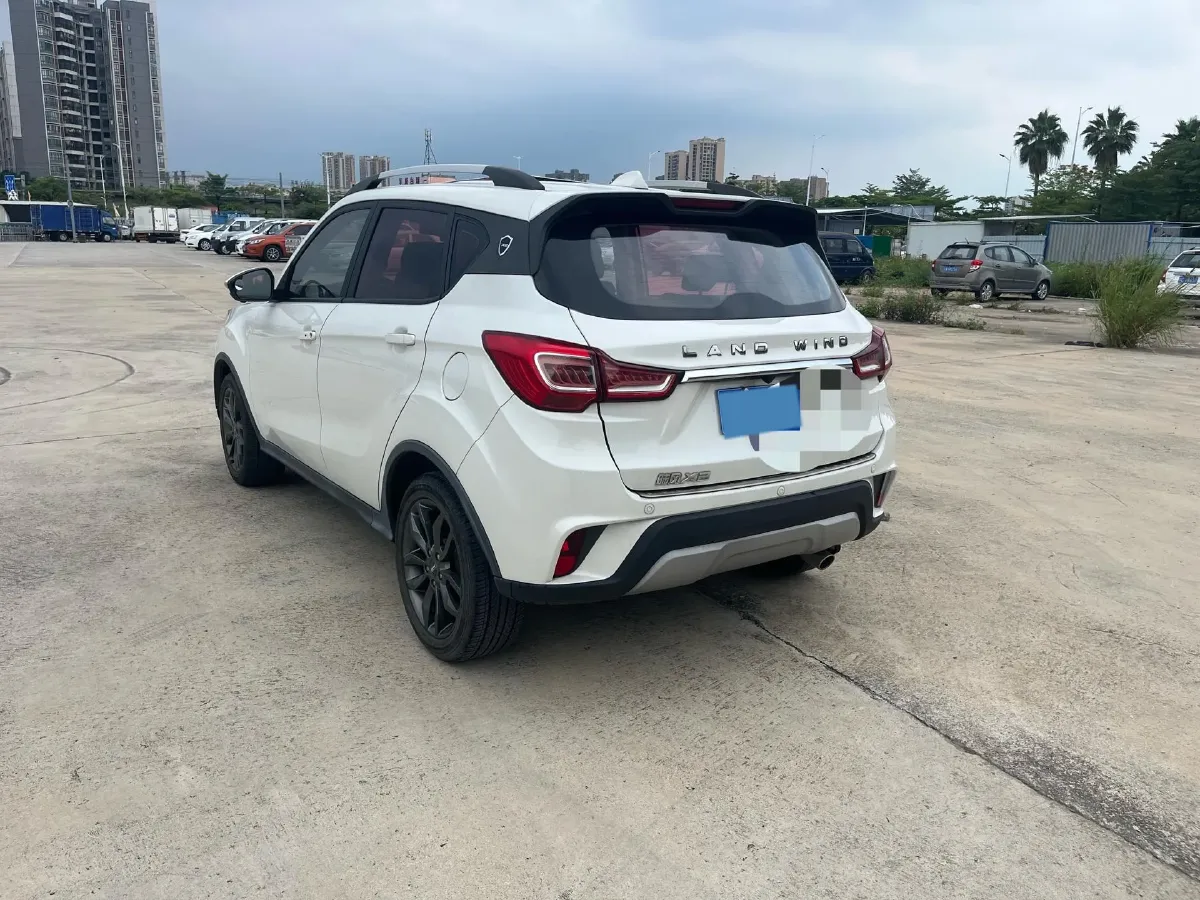2017 Landwind X2 1.6L 125HP L4 4AT,autocango,china used car exporter,china ev exporter,chinese used car exporter,chinese used ev exporter