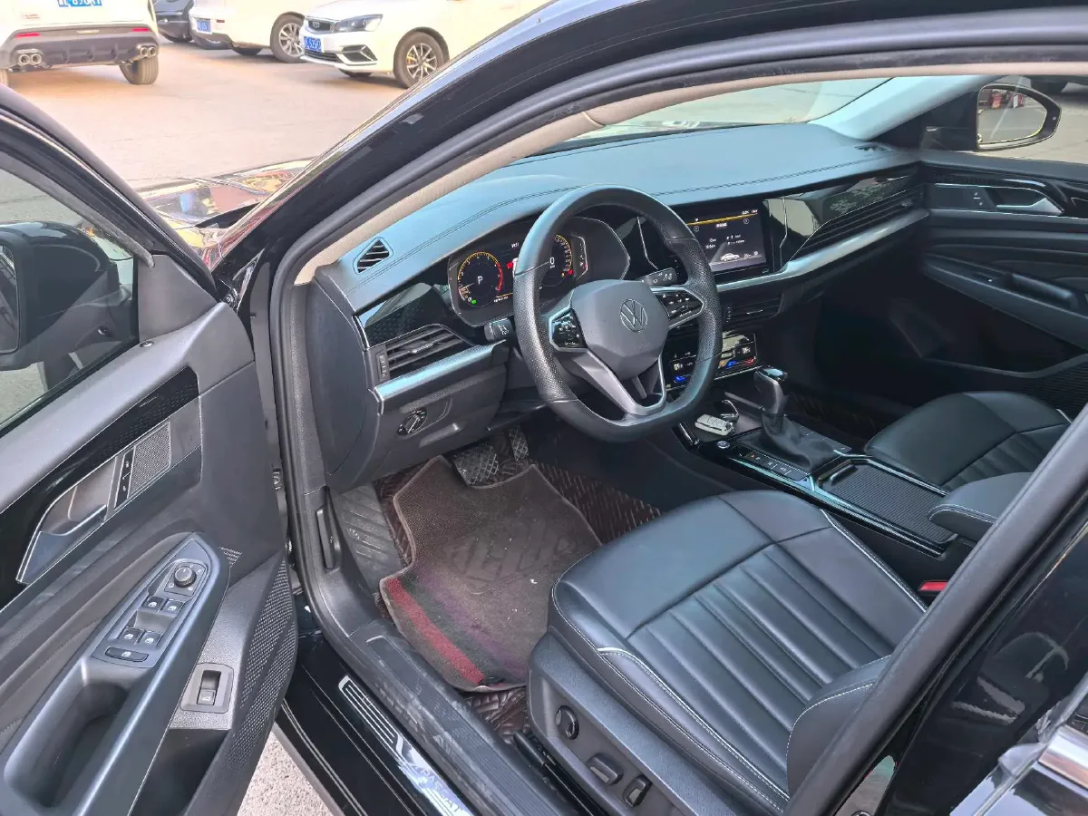 2023 Volkswagen Passat 2.0T 186HP L4 7DCT,autocango,china used car exporter,china ev exporter,chinese used car exporter,chinese used ev exporter