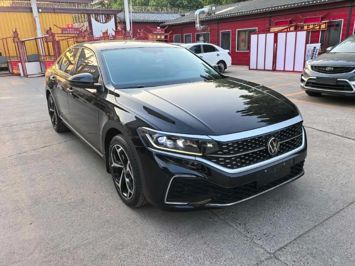 2023 Volkswagen Passat 2.0T 186HP L4 7DCT,autocango,china used car exporter,china ev exporter,chinese used car exporter,chinese used ev exporter