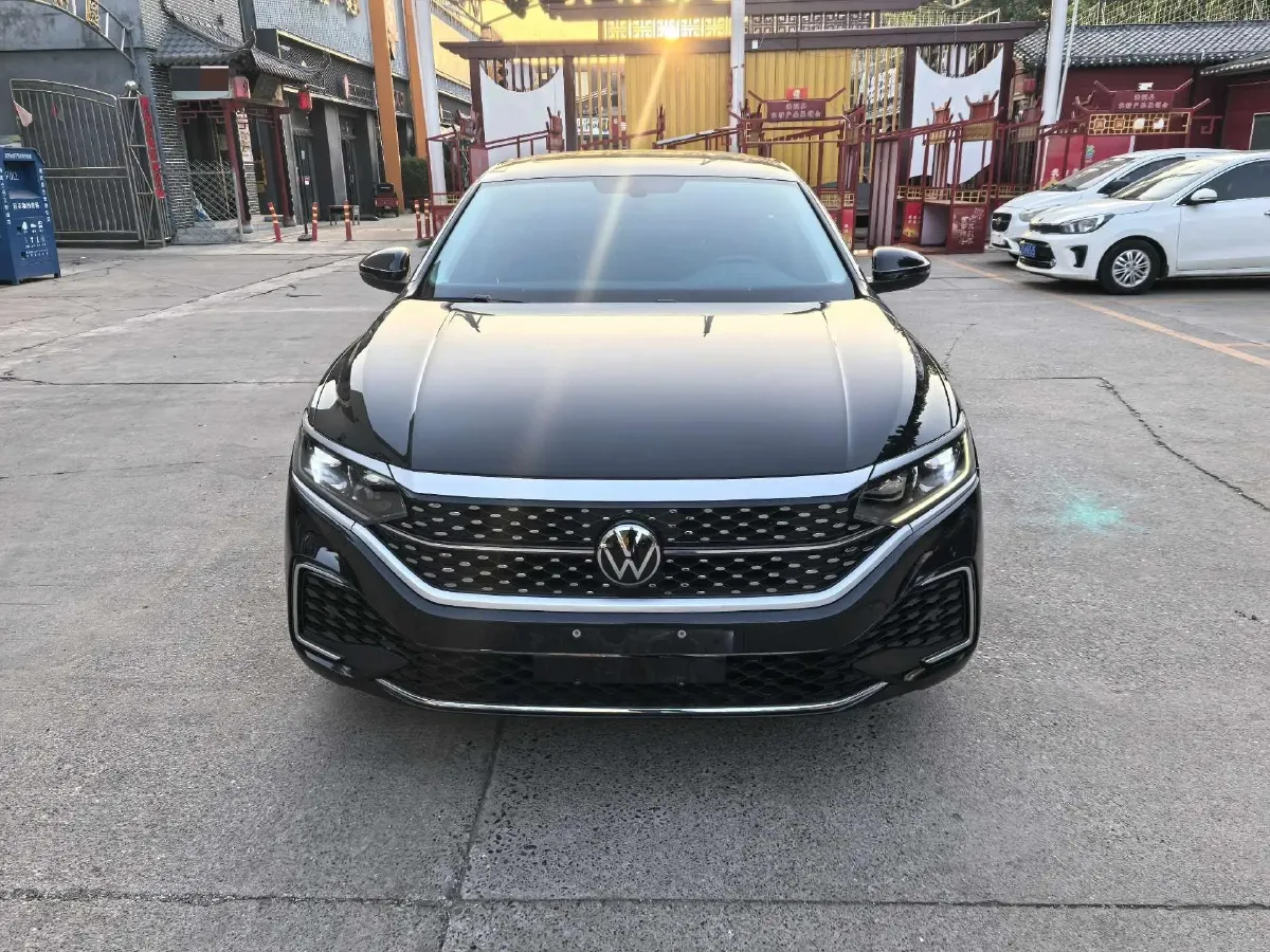 2023 Volkswagen Passat 2.0T 186HP L4 7DCT,autocango,china used car exporter,china ev exporter,chinese used car exporter,chinese used ev exporter