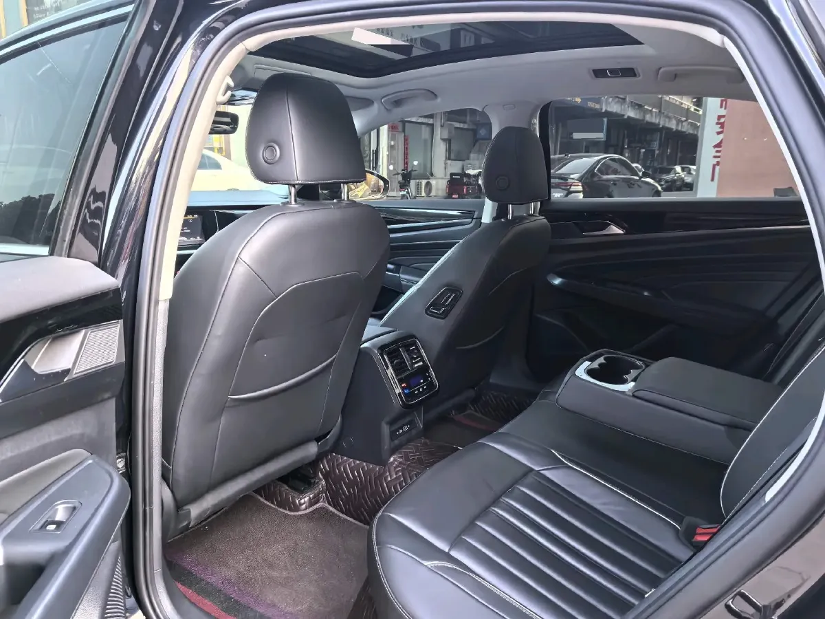 2023 Volkswagen Passat 2.0T 186HP L4 7DCT,autocango,china used car exporter,china ev exporter,chinese used car exporter,chinese used ev exporter