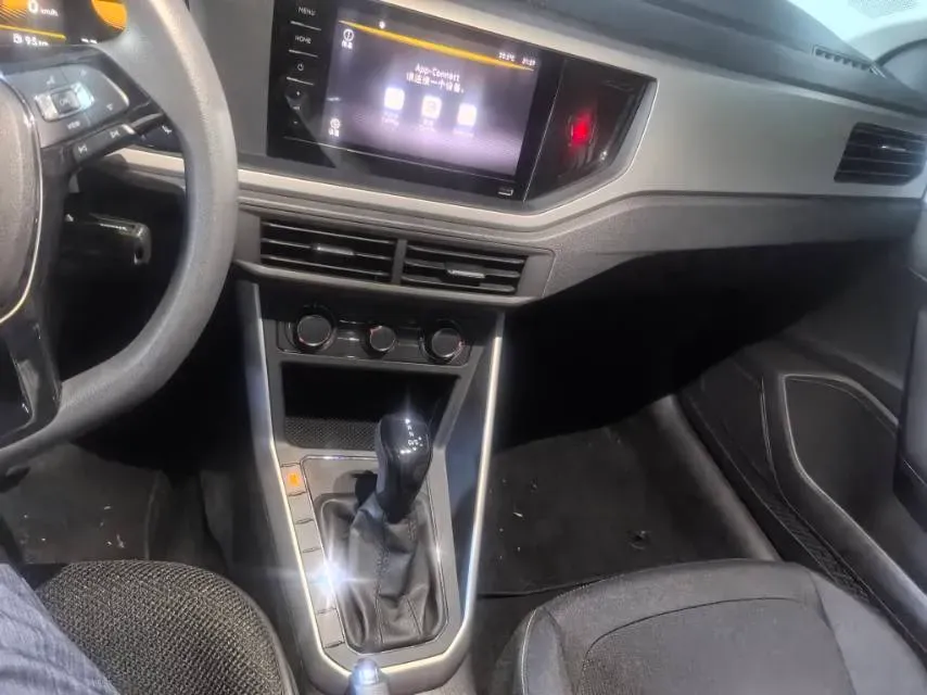 2023 Volkswagen Polo 1.5L 113HP L4 6AT,autocango,china used car exporter,china ev exporter,chinese used car exporter,chinese used ev exporter