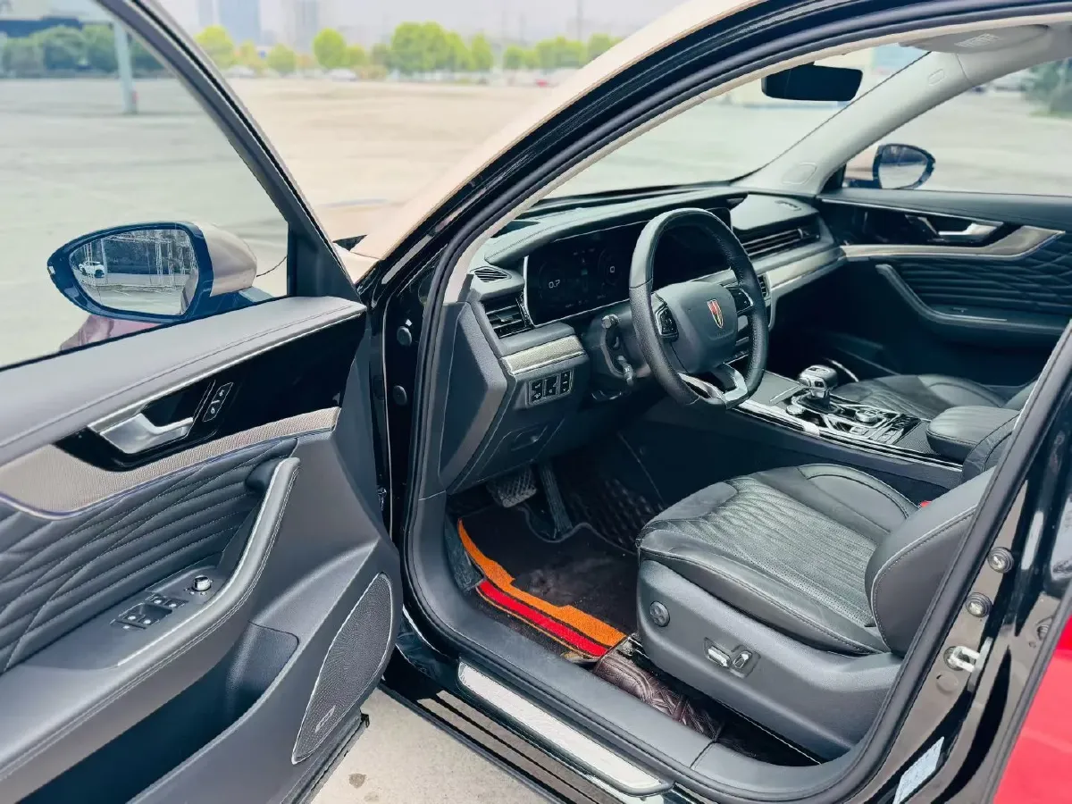 2022 HongQi HS5 2.0T 224HP L4 6AT,autocango,china used car exporter,china ev exporter,chinese used car exporter,chinese used ev exporter