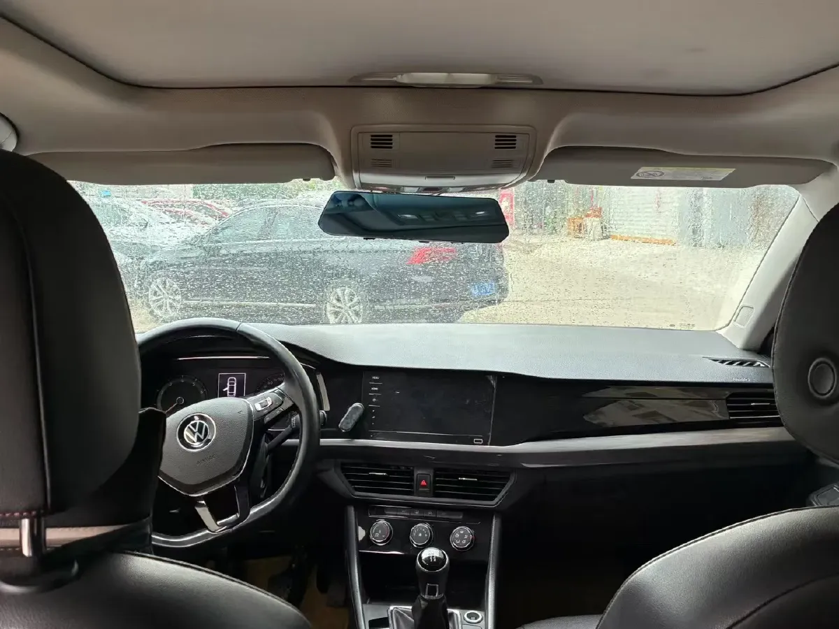 2021 Volkswagen Bora 1.5L 113HP L4 5MT,autocango,china used car exporter,china ev exporter,chinese used car exporter,chinese used ev exporter
