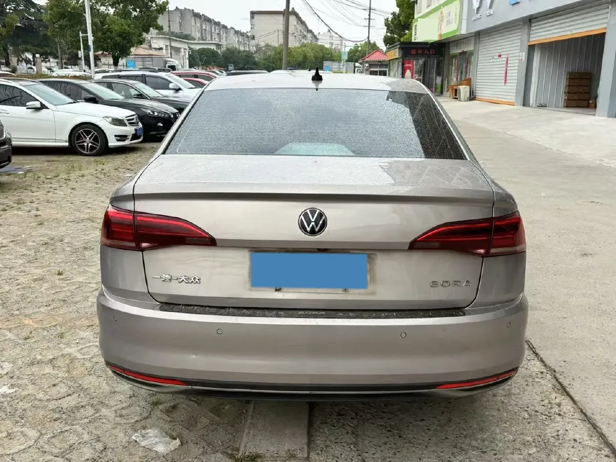 2021 Volkswagen Bora 1.5L 113HP L4 5MT,autocango,china used car exporter,china ev exporter,chinese used car exporter,chinese used ev exporter