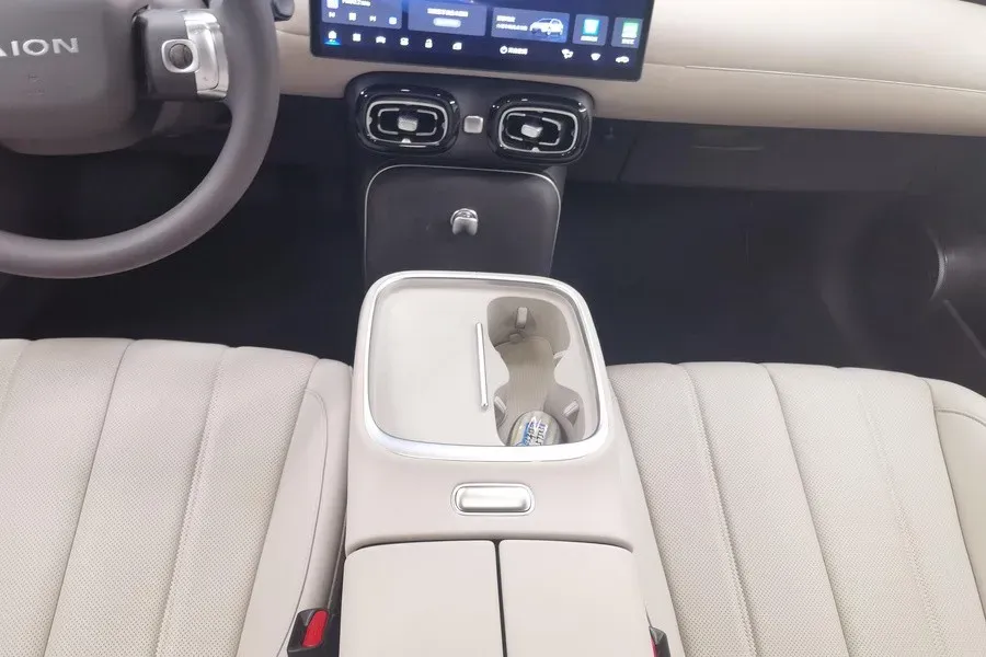 2025 Aion AION UT BEV 44.257/44.12/44.133KWH,autocango,china used car exporter,china ev exporter,chinese used car exporter,chinese used ev exporter