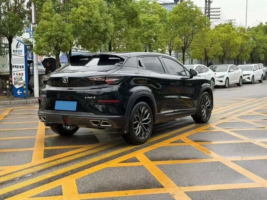 2022 ChangAn UNI-T 1.5T 188HP L4 7DCT,autocango,china used car exporter,china ev exporter,chinese used car exporter,chinese used ev exporter