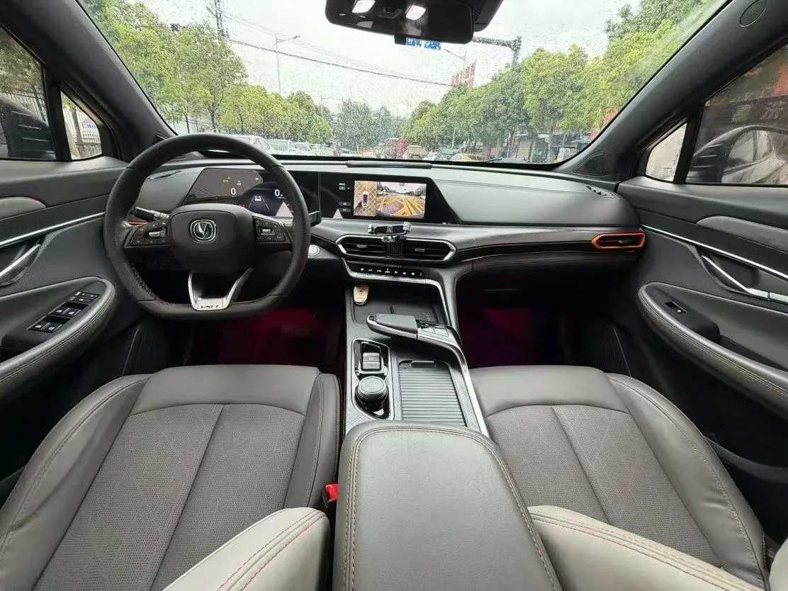 2022 ChangAn UNI-T 1.5T 188HP L4 7DCT,autocango,china used car exporter,china ev exporter,chinese used car exporter,chinese used ev exporter