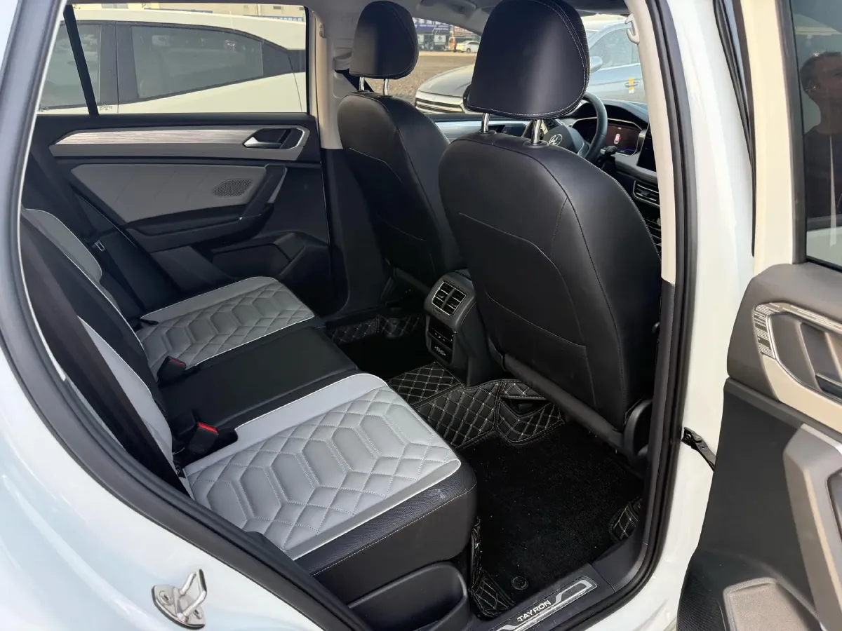2022 Volkswagen Tayron 2.0T 220HP L4 7DCT,autocango,china used car exporter,china ev exporter,chinese used car exporter,chinese used ev exporter