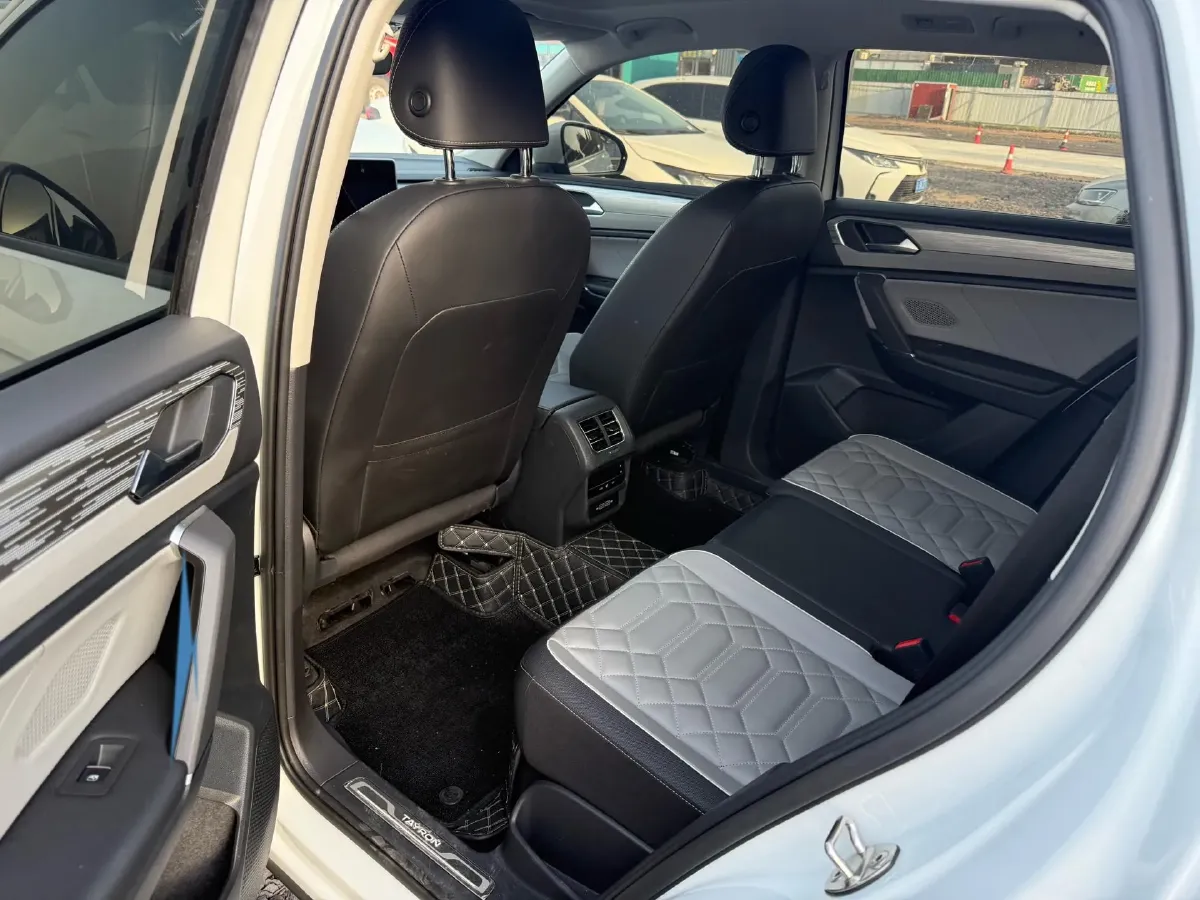 2022 Volkswagen Tayron 2.0T 220HP L4 7DCT,autocango,china used car exporter,china ev exporter,chinese used car exporter,chinese used ev exporter