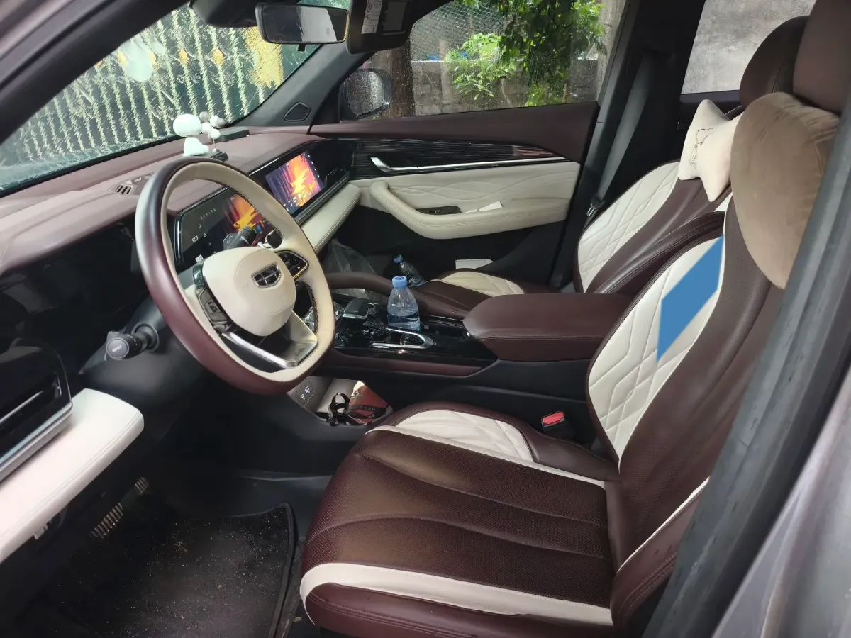 2021 Geely Monjaro 2.0T 218HP L4 7DCT,autocango,china used car exporter,china ev exporter,chinese used car exporter,chinese used ev exporter