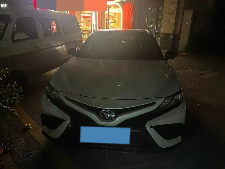 2022 Toyota Camry 2.5L 209HP L4 8AT,autocango,china used car exporter,china ev exporter,chinese used car exporter,chinese used ev exporter