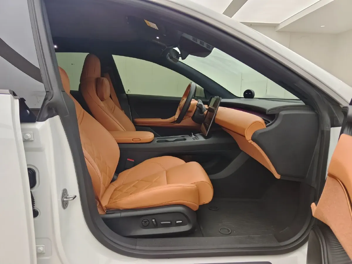 2022 JunTian HeiWuShi Youth 2.0T 203HP L4 6AT,autocango,china used car exporter,china ev exporter,chinese used car exporter,chinese used ev exporter