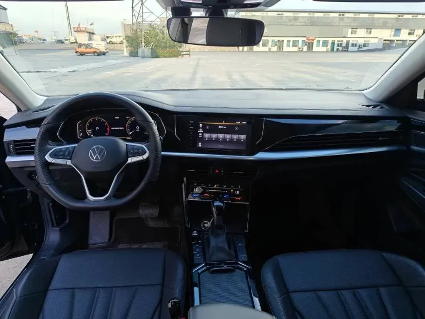 2025 Volkswagen Passat 2.0T 186HP L4 7DCT,autocango,china used car exporter,china ev exporter,chinese used car exporter,chinese used ev exporter