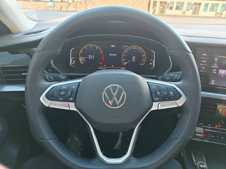 2025 Volkswagen Passat 2.0T 186HP L4 7DCT,autocango,china used car exporter,china ev exporter,chinese used car exporter,chinese used ev exporter