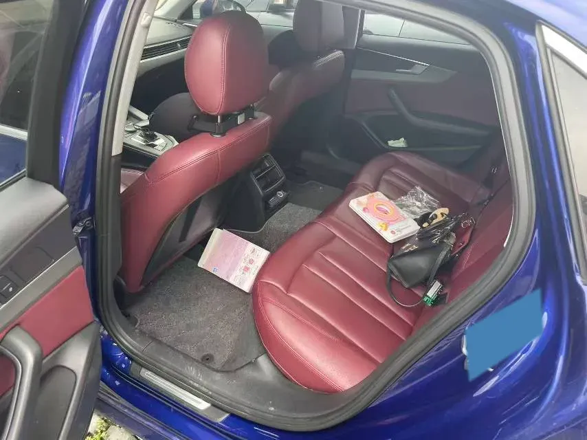 2019 Audi A4L 2.0T 190HP L4 7DCT,autocango,china used car exporter,china ev exporter,chinese used car exporter,chinese used ev exporter