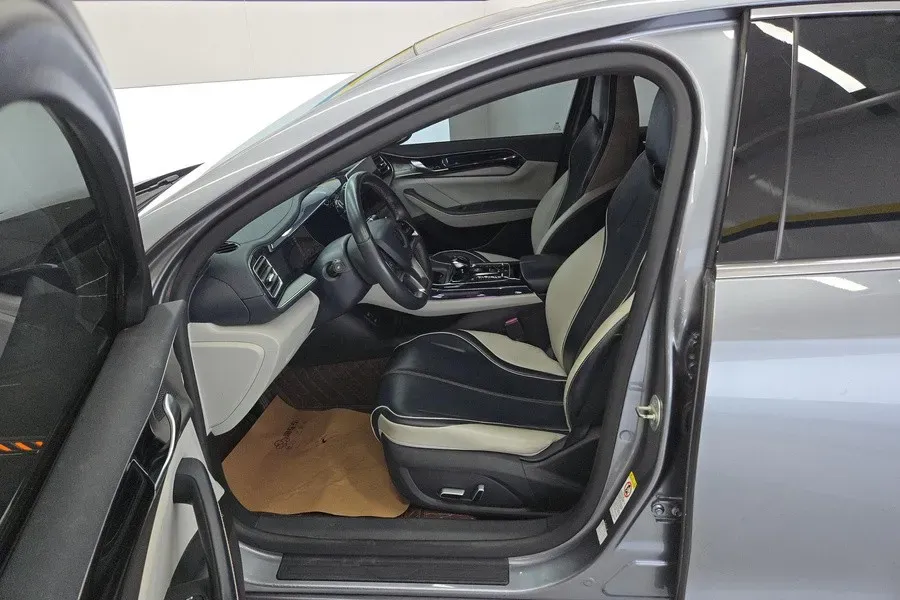 2021 MAXUS G50 1.5T 169HP L4 7DCT,autocango,china used car exporter,china ev exporter,chinese used car exporter,chinese used ev exporter