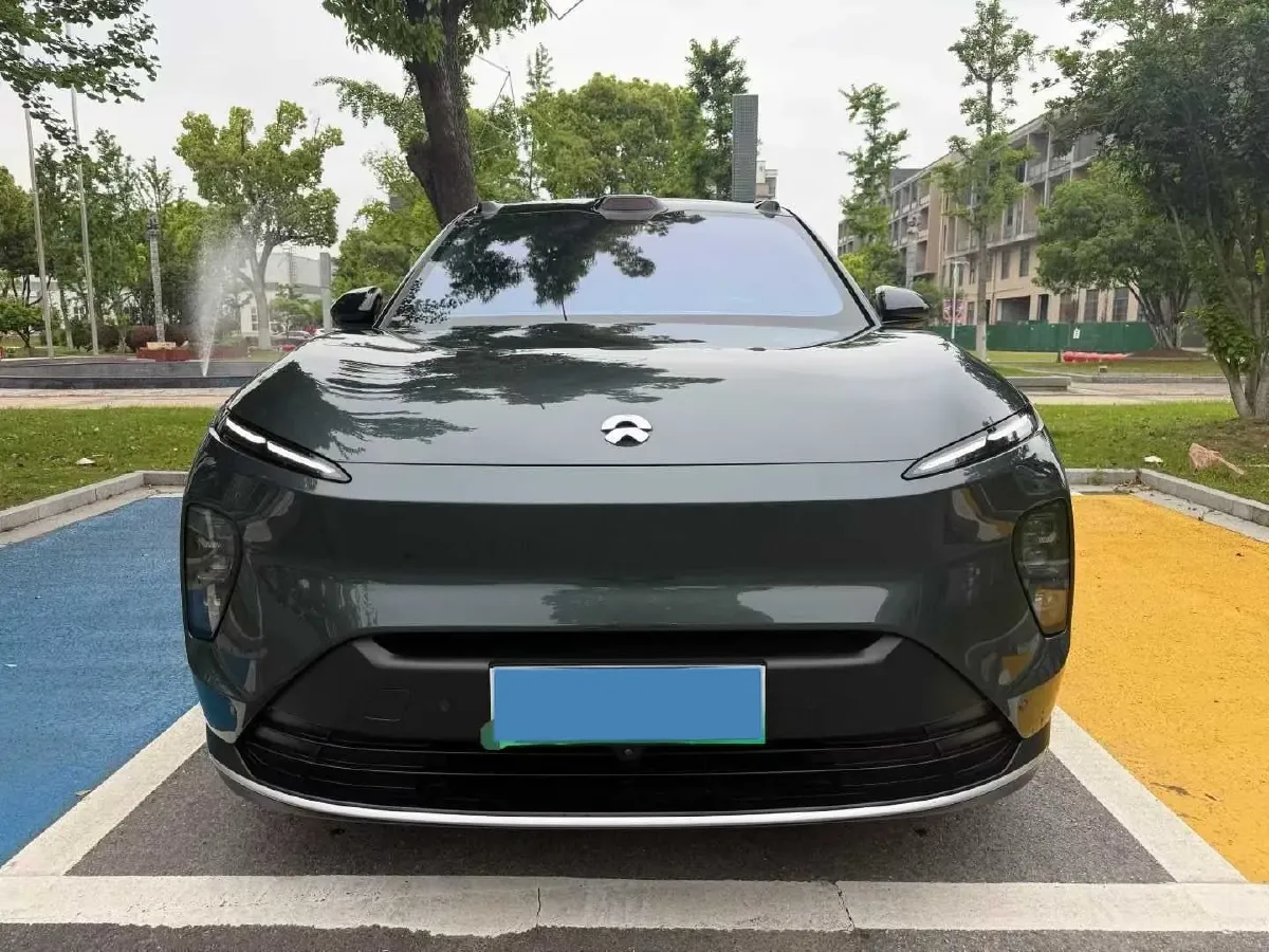 2024 Porsche Macan All-Electric BEV 100KWH,autocango,china used car exporter,china ev exporter,chinese used car exporter,chinese used ev exporter