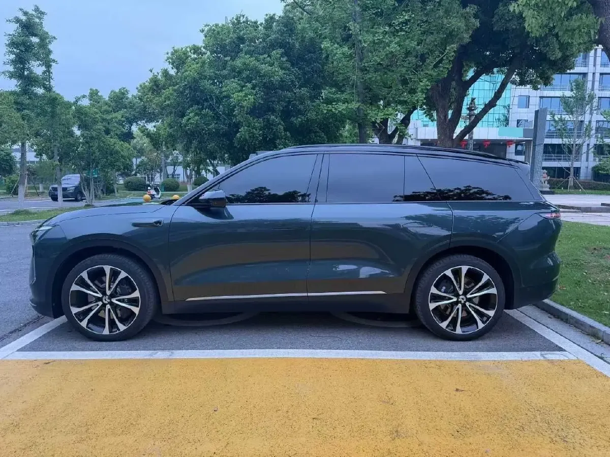 2024 Porsche Macan All-Electric BEV 100KWH,autocango,china used car exporter,china ev exporter,chinese used car exporter,chinese used ev exporter