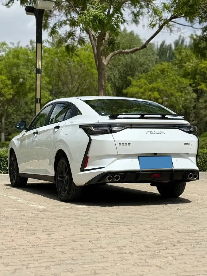 2023 DongFeng Aeolus YiXuan 1.5L 125HP L4 6DCT,autocango,china used car exporter,china ev exporter,chinese used car exporter,chinese used ev exporter