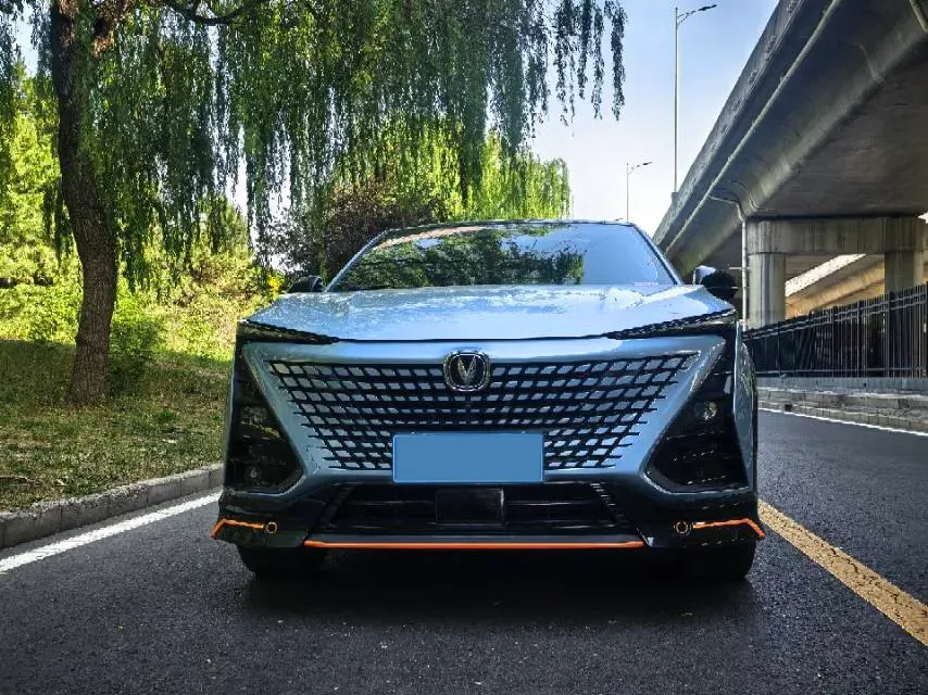 2022 ChangAn UNI-T 1.5T 188HP L4 7DCT,autocango,china used car exporter,china ev exporter,chinese used car exporter,chinese used ev exporter