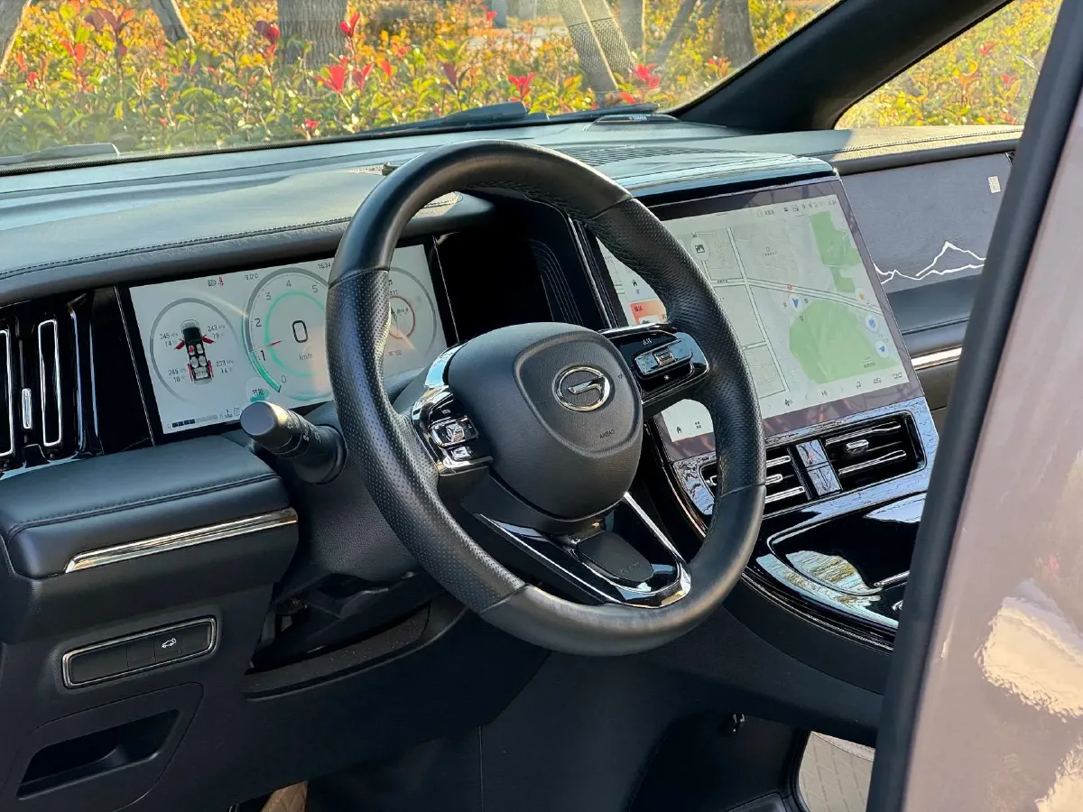 2023 GAC Trumpchi M8 2.0T 252HP L4 8AT,autocango,china used car exporter,china ev exporter,chinese used car exporter,chinese used ev exporter