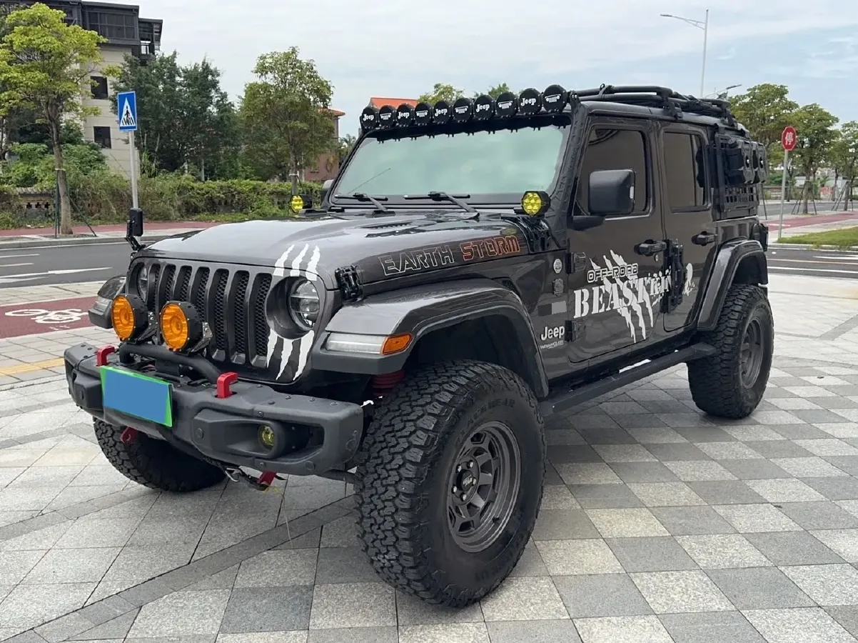 2021 Jeep Wrangler 2.0T 266HP L4 8AT,autocango,china used car exporter,china ev exporter,chinese used car exporter,chinese used ev exporter