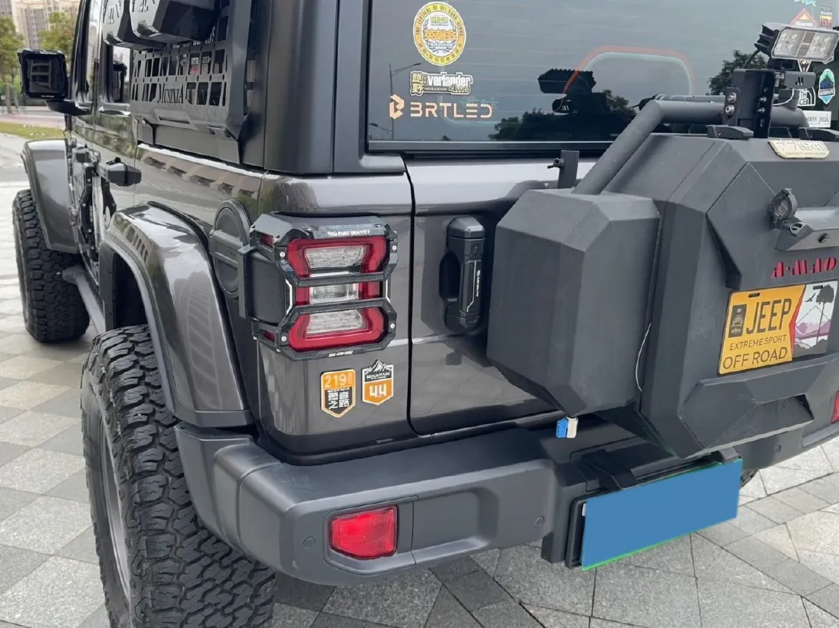 2021 Jeep Wrangler 2.0T 266HP L4 8AT,autocango,china used car exporter,china ev exporter,chinese used car exporter,chinese used ev exporter