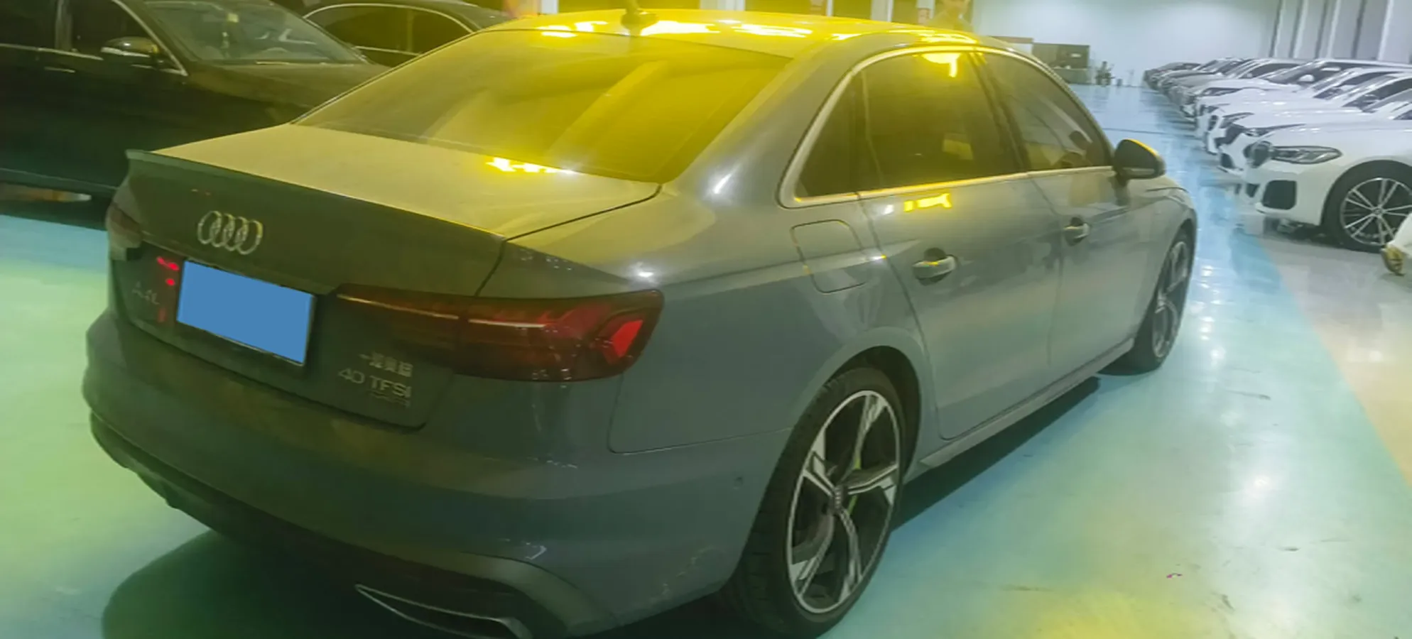 2022 Audi A4L 2.0T 190HP L4 7DCT,autocango,china used car exporter,china ev exporter,chinese used car exporter,chinese used ev exporter