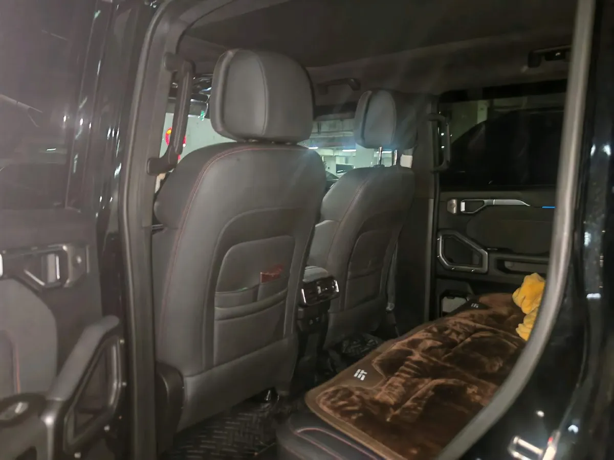 2023 Jetour Traveller 2.0T 254HP L4 8AT,autocango,china used car exporter,china ev exporter,chinese used car exporter,chinese used ev exporter