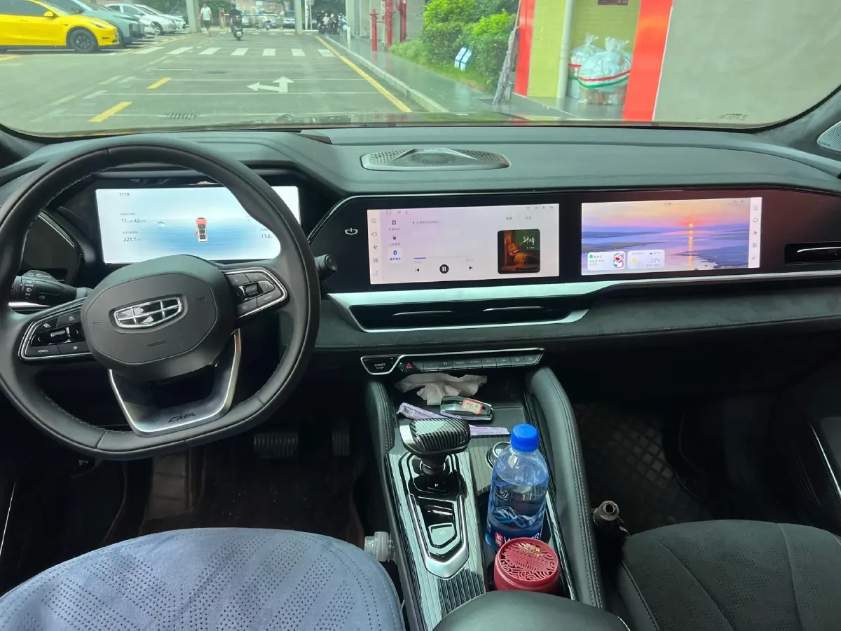 2024 Geely Monjaro 2.0T 238HP L4 8AT,autocango,china used car exporter,china ev exporter,chinese used car exporter,chinese used ev exporter
