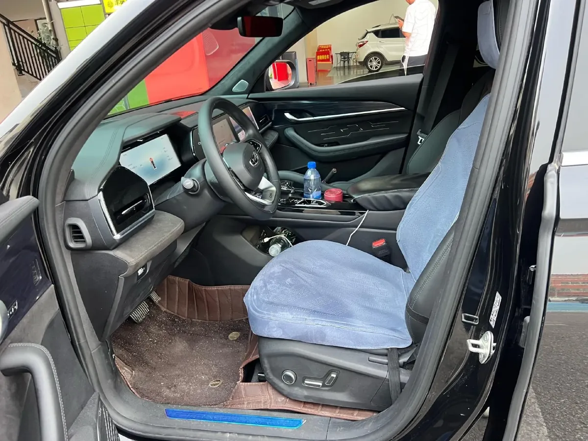 2024 Geely Monjaro 2.0T 238HP L4 8AT,autocango,china used car exporter,china ev exporter,chinese used car exporter,chinese used ev exporter