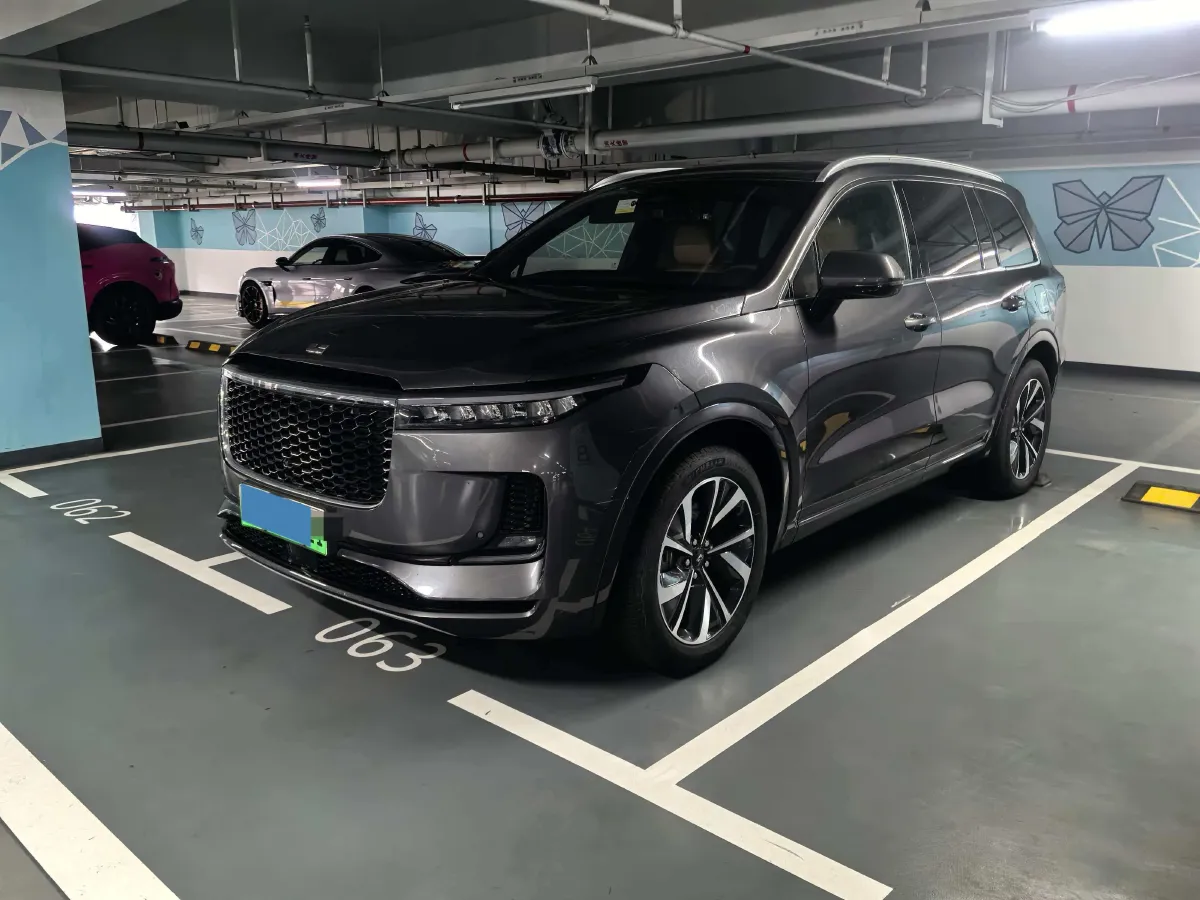 2021 Li ONE Range Extended 131HP REEV 40.5KWH,autocango,china used car exporter,china ev exporter,chinese used car exporter,chinese used ev exporter