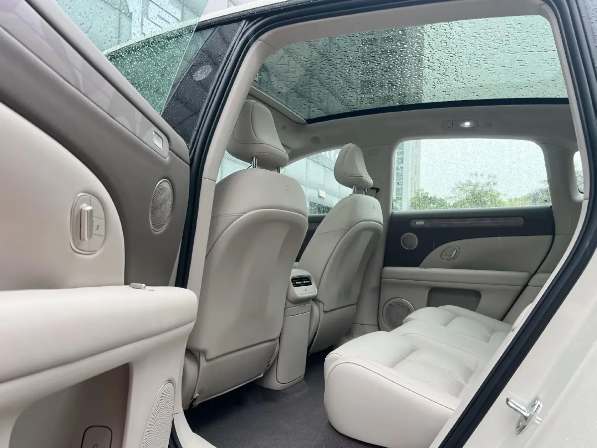 2026 IM LS6 BEV,autocango,china used car exporter,china ev exporter,chinese used car exporter,chinese used ev exporter